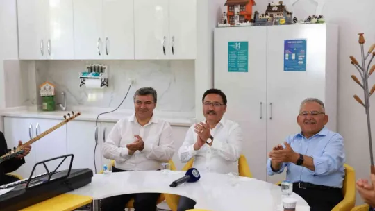Başkan Büyükkılıç ile Vali Çiçek'ten özel çocuklar ve ulu çınarlara ziyaret