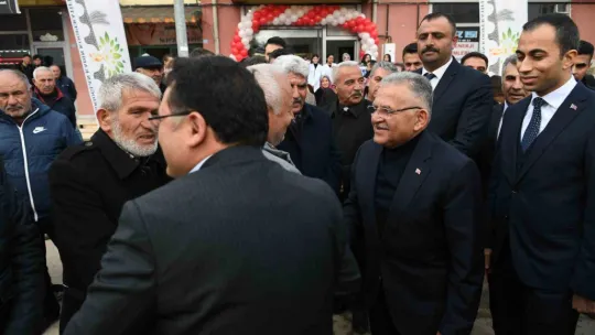 Başkan Büyükkılıç İle Vali Çiçek'ten Sarıoğlan'a 'yatırım' çıkarması