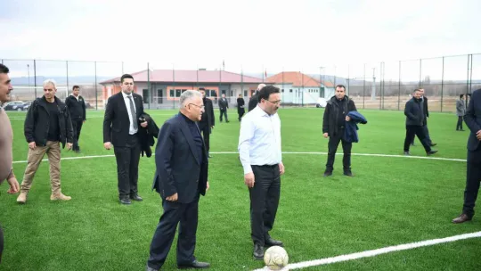 Başkan Büyükkılıç İle Vali Çiçek'ten Sarıoğlan'a 'yatırım' çıkarması