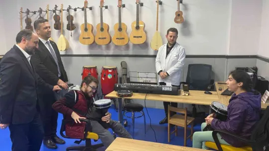Başkan Büyükkılıç'ın örnek projelerine ilgi ve takdir sürüyor