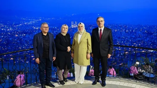 Başkan Büyükkılıç, Kahramanmaraş'tan ödülle döndü