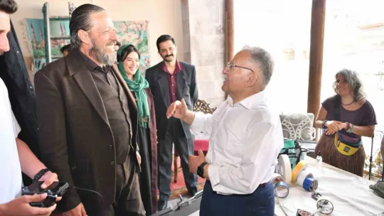 Başkan Büyükkılıç Kara Ağaç Destanı dizi setini ziyaret etti