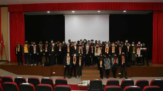 Başkan Büyükkılıç, Kariyer Günleri'nde 300 öğrenciyle bir araya geldi