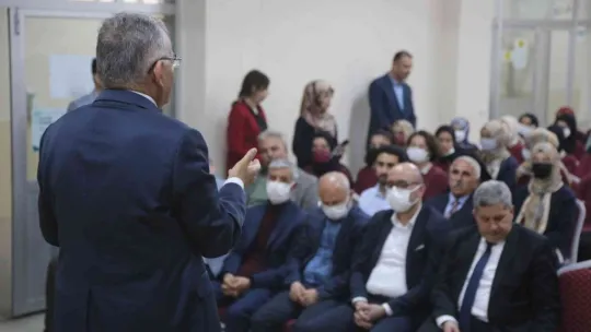 Başkan Büyükkılıç Kariyer Günleri'ne Bünyan'da devam etti