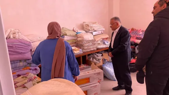 Başkan Büyükkılıç, Kızılay Yardım Toplama Merkezi'ni ziyaret etti