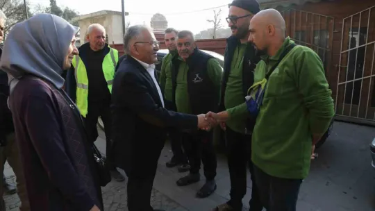 Başkan Büyükkılıç, Konteyner Kent'te depremzedelerle bir araya geldi