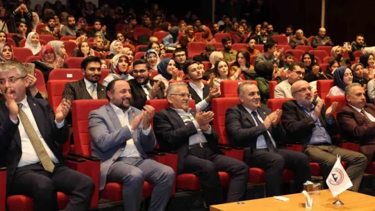Başkan Büyükkılıç, Kuran-I Kerim'i Güzel Okuma Yarışması'nda gençlerle buluştu