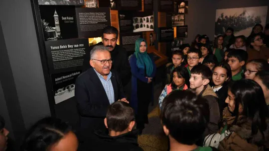 Başkan Büyükkılıç Minik Öğrencilere Milli Mücadele Müzesi'ni Anlattı