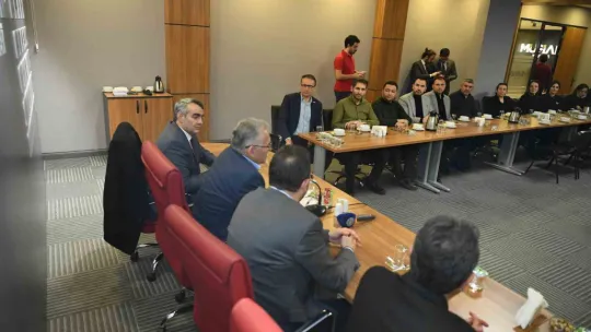 Başkan Büyükkılıç, MÜSİAD'da iş insanları ile buluştu