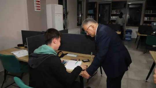 Başkan Büyükkılıç Öğrencilerle Buluştu