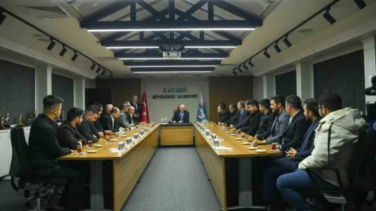 Oto Galericiler Sitesi yönetiminden Başkan Büyükkılıç'a ziyaret