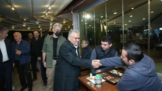 Başkan Büyükkılıç, Ramazan coşkusunu vatandaşlarla yaşıyor