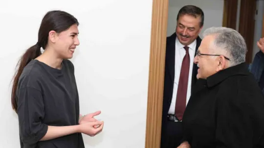 Başkan Büyükkılıç, Şehit Kübra Doğanay'ın ailesini ziyaret etti
