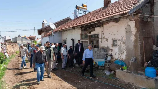 Başkan Büyükkılıç, sel bölgesi Çiftlik'te yaraları sarıyor