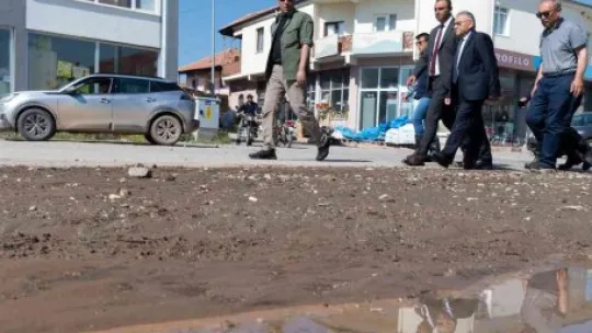 Başkan Büyükkılıç, sel bölgesi Çiftlik'te yaraları sarıyor