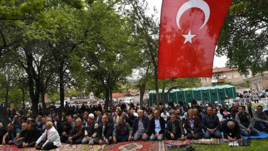 Başkan Büyükkılıç, şükür ve yağmur duasına katıldı