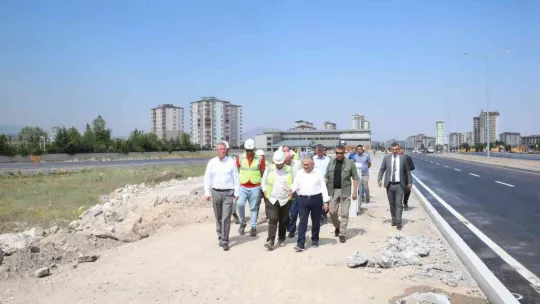 Başkan Büyükkılıç, Talas Raylı Sistem Hattı'nı denetledi