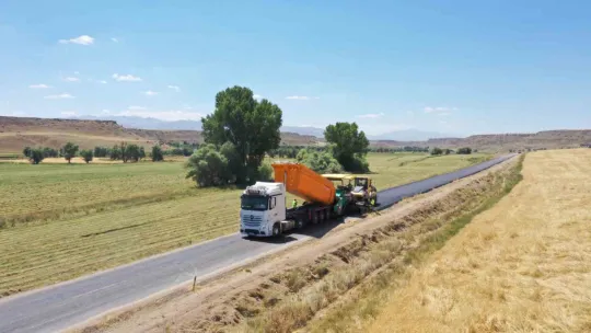 Büyükşehir'den kırsala 40 km'lik asfalt yol