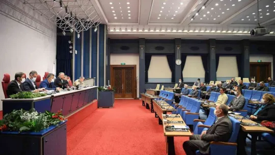 Başkan Büyükkılıç'tan 5.5 saatlik 'değerlendirme toplantısı'