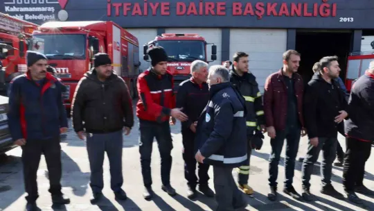 Başkan Büyükkılıç'tan Deprem Bölgesindeki İtfaiye Erlerine Ziyaret