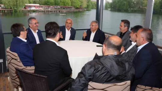Başkan Büyükkılıç'tan Göksun ve Elbistan'a ziyaret