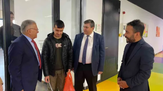 Engelsiz Yaşam Merkezi'nde özel çocuklar mutlu