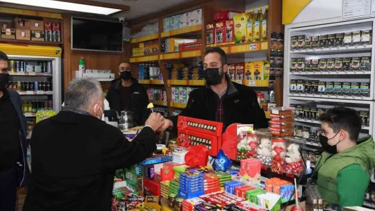 Başkan Büyükkılıç'tan Hunat esnafına ziyaret