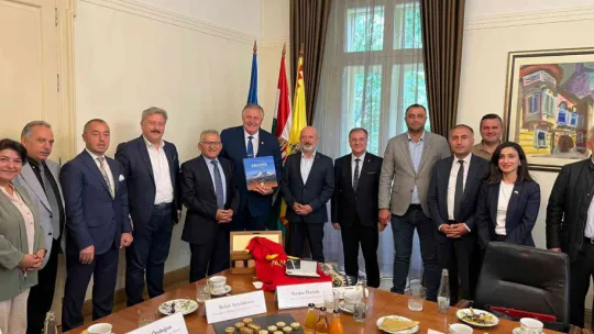 Başkan Büyükkılıç'tan kardeş şehir Miskolc'a ziyaret