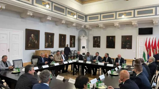 Başkan Büyükkılıç'tan kardeş şehir Miskolc'a ziyaret