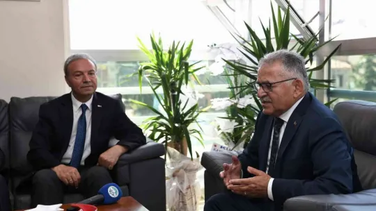 Başkan Büyükkılıç'tan Kızılay'a ziyaret