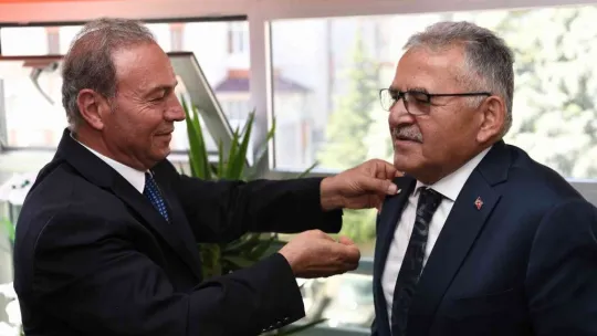 Başkan Büyükkılıç'tan Kızılay'a ziyaret