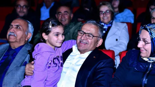 Başkan Büyükkılıç'tan öğretmenlere: 'Bizim her şeyimizsiniz, iyi ki varsınız'