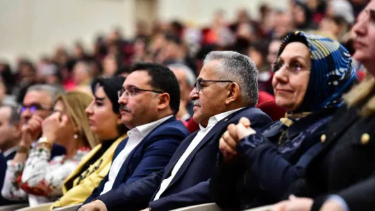 Başkan Büyükkılıç'tan öğretmenlere: 'Bizim her şeyimizsiniz, iyi ki varsınız'