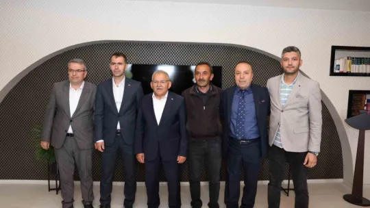 Başkan Büyükkılıç'tan Pınarbaşı Belediyesi'ne ziyaret
