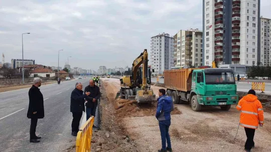 Başkan Büyükkılıç'tan raylı sistem hattında inceleme
