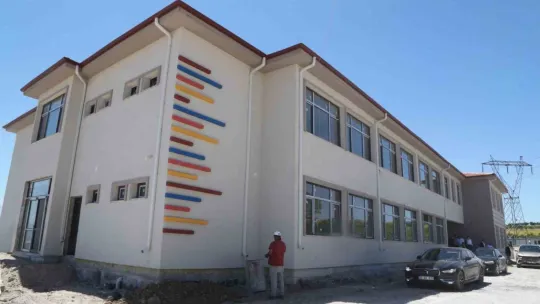 Başkan Büyükkılıç'tan Saraycık'a Eğitim Desteği