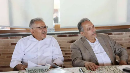 Başkan Büyükkılıç'tan Talas'ın muhtarlarıyla istişare toplantısı