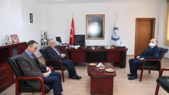 Başkan Büyükkılıç'tan üniversite rektörlerine ziyaret