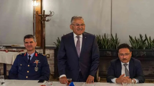 Başkan Büyükkılıç'tan Vali Çiçek onuruna 'hoş geldiniz' yemeği