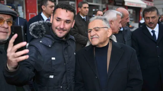 Başkan Büyükkılıç, Yahyalı'da 65 kişinin çalıştığı tekstil atölyesini gezdi