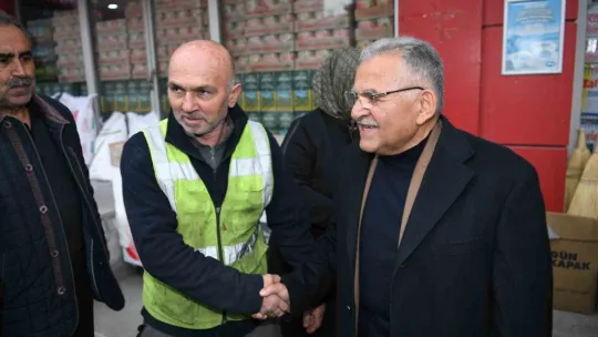 Başkan Büyükkılıç, Yahyalı'da 65 kişinin çalıştığı tekstil atölyesini gezdi
