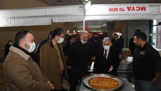 Başkan Büyükkılıç'tan Yöresel Ürünler Fuarı'na ziyaret