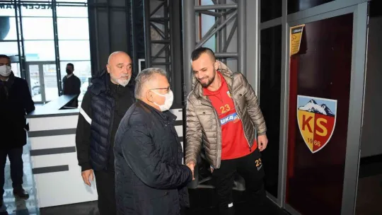 Başkan Büyükkılıç'tan Yukatel Kayserispor'a moral ziyareti