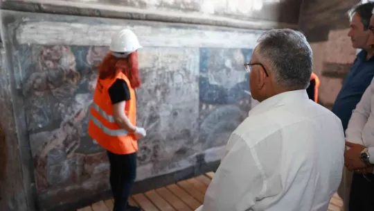 Başkan Büyükkılıç, Tarihi Agios Dimitrios Kilisesi'nin restorasyon çalışmalarını inceledi