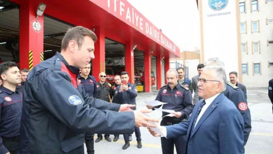 Tatbikata katılan itfaiye ekiplerine belgeleri verildi