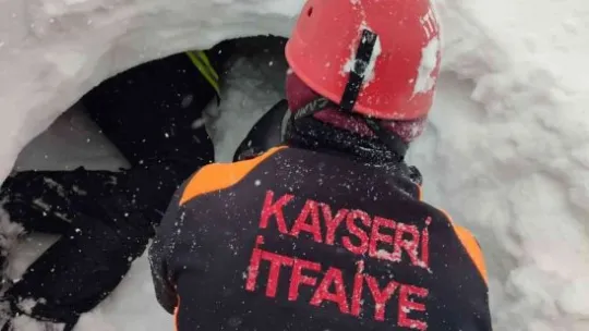 Tatbikata katılan itfaiye ekiplerine belgeleri verildi