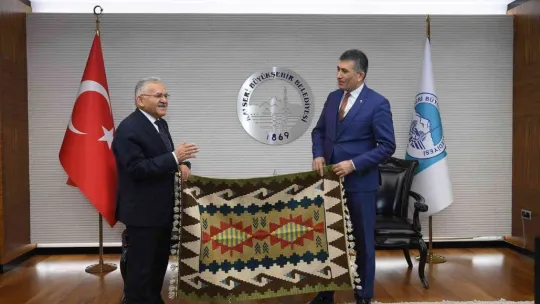 Başkan Büyükkılıç TCDD Genel Müdürü Akbaş'ı ağırladı