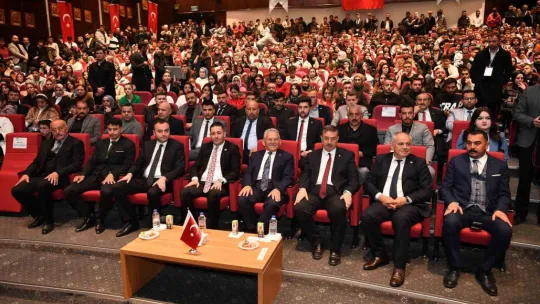 Başkan Büyükkılıç, Ülkü Ocakları Gençlik Buluşmasına katıldı