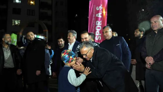 Başkan Büyükkılıç vatandaşlarla buluştu