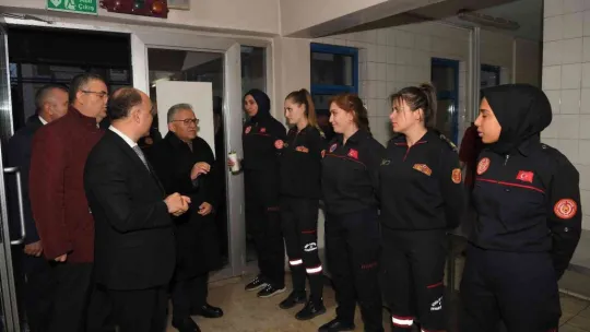 Başkan Büyükkılıç ve Vali Günaydın itfaiyecilerle buluştu